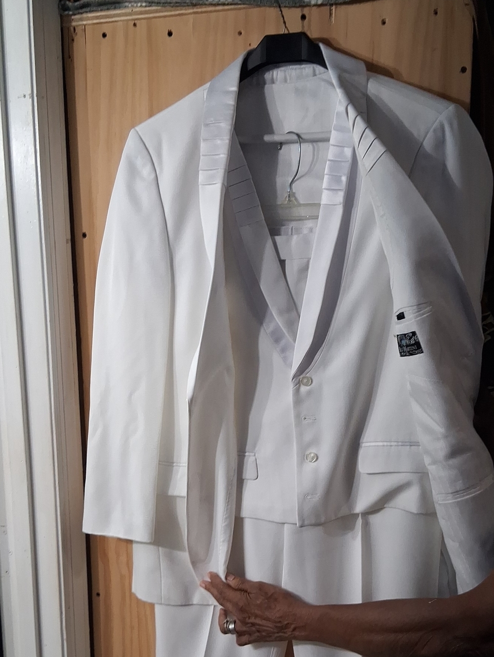 White Men's 3-Piece Suit - Classic Formal Jacket, Shirt, Vest & Trousers